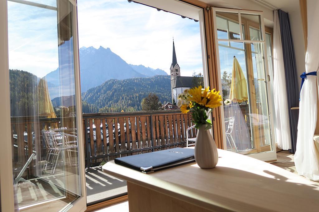 Hotel Restaurant Gabriel ชกูอล ภายนอก รูปภาพ