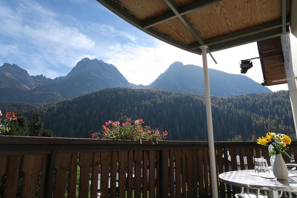 Hotel Restaurant Gabriel ชกูอล ภายนอก รูปภาพ